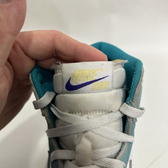 Nike Air Jordan 1 Retro OG High “Turbo Green” 2019 - Picture 8 of 9